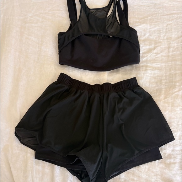 l*space Black Active shorts and bra set - Picture 2 of 6